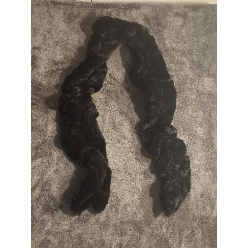 Cejon Luxurious Womans‎ Black Faux Fur Scarf